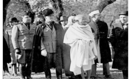 Gandhi camino de Roma