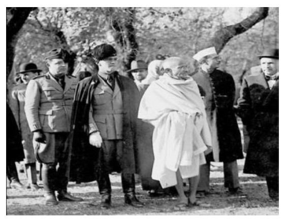 Gandhi camino de Roma